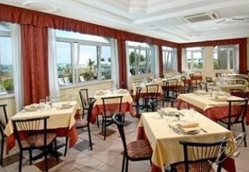 Hotel Diana Viserbella di Rimini Eksteriør billede