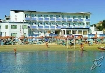 Hotel Diana Viserbella di Rimini Eksteriør billede